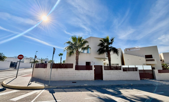 Herverkoop - 3. Halfvrijstaand huis - Benijofar - Costa Blanca Zuid