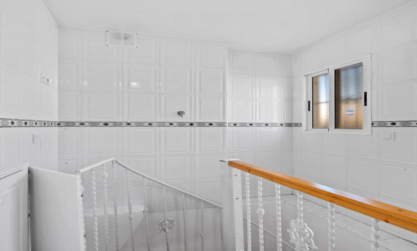 Herverkoop - 4. Halfvrijstaande villa - Benijofar - Costa Blanca Zuid