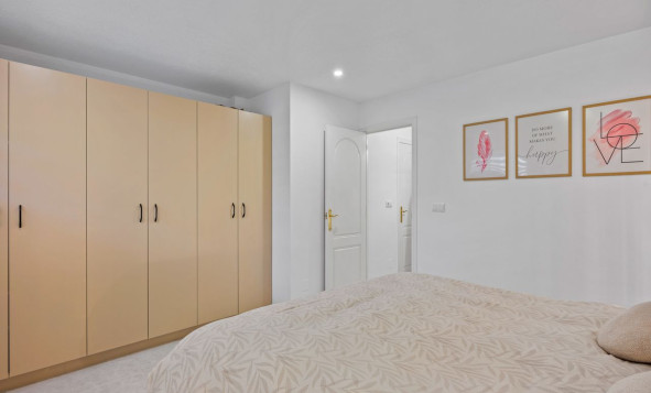 Herverkoop - 4. Halfvrijstaande villa - Benijofar - Costa Blanca Zuid