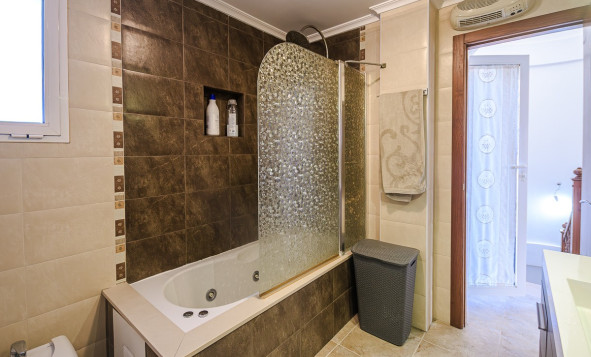 Herverkoop - 3. Halfvrijstaand huis - Orihuela - Costa Blanca Zuid