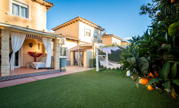 Herverkoop - 3. Halfvrijstaand huis - Orihuela - Costa Blanca Zuid