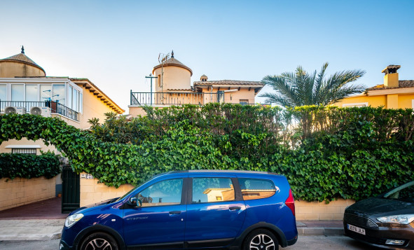 Herverkoop - 3. Halfvrijstaand huis - Orihuela - Costa Blanca Zuid