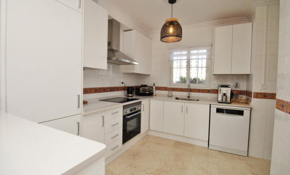 Reventa - 2. Chalet adosado - Villamartin - Costa Blanca Sur