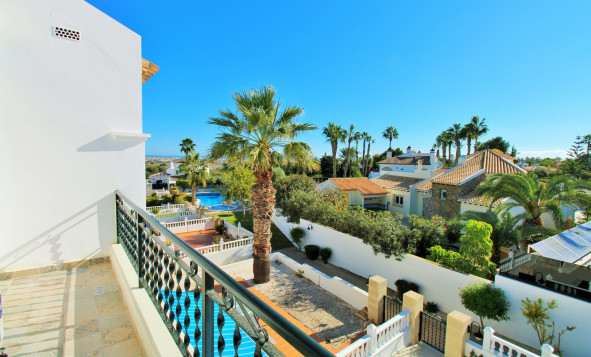 Reventa - 2. Chalet adosado - Villamartin - Costa Blanca Sur