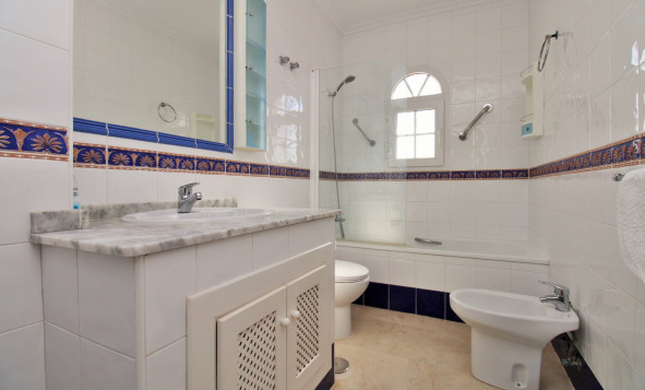 Reventa - 2. Chalet adosado - Villamartin - Costa Blanca Sur