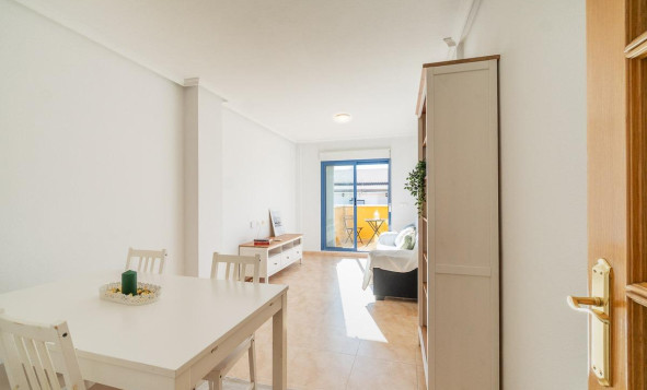 Herverkoop - 1. Appartement / flat - Torrevieja - Costa Blanca Zuid