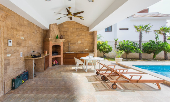 Herverkoop - 3. Halfvrijstaand huis - Cabo Roig - Costa Blanca Zuid