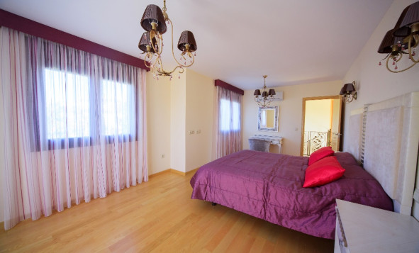 Herverkoop - 3. Halfvrijstaand huis - Cabo Roig - Costa Blanca Zuid