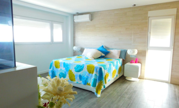 Herverkoop - 3. Halfvrijstaand huis - Guardamar del Segura - Costa Blanca Zuid