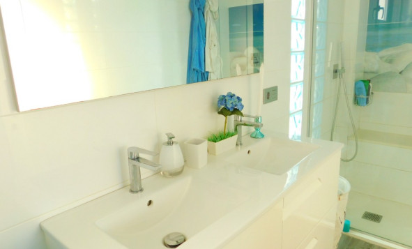 Herverkoop - 3. Halfvrijstaand huis - Guardamar del Segura - Costa Blanca Zuid