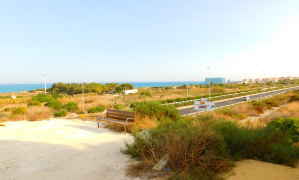 Herverkoop - 3. Halfvrijstaand huis - Guardamar del Segura - Costa Blanca Zuid