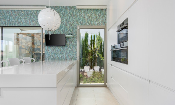 Herverkoop - 3. Halfvrijstaand huis - Las Colinas Golf and Country Club - Costa Blanca Zuid