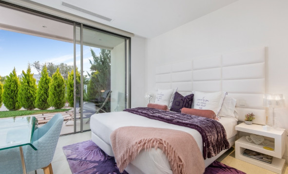 Herverkoop - 3. Halfvrijstaand huis - Las Colinas Golf and Country Club - Costa Blanca Zuid