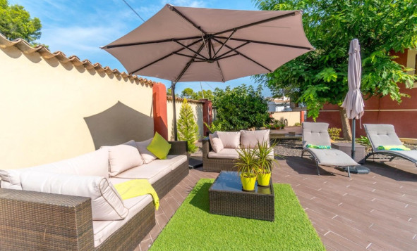 Herverkoop - 3. Halfvrijstaand huis - Los Balcones - Costa Blanca Zuid