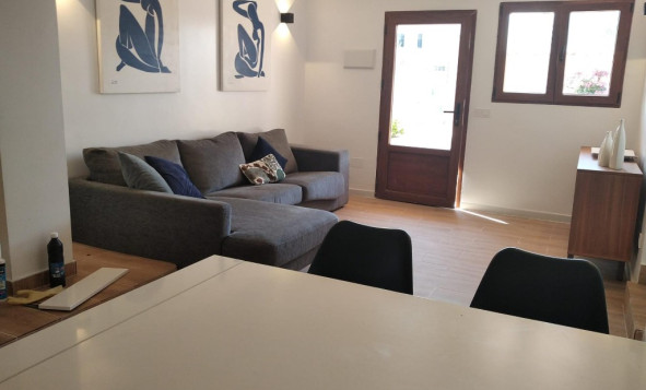 Herverkoop - 3. Halfvrijstaand huis - Los Balcones - Costa Blanca Zuid