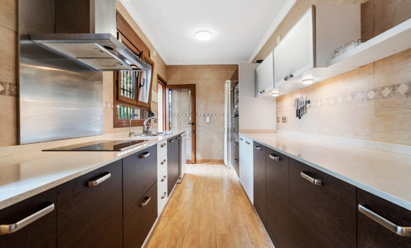 Herverkoop - 3. Halfvrijstaand huis - Los Balcones - Costa Blanca Zuid