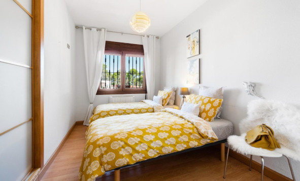 Herverkoop - 3. Halfvrijstaand huis - Los Balcones - Costa Blanca Zuid