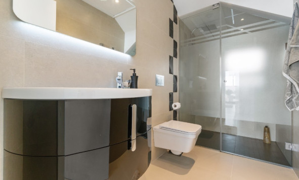 Herverkoop - 3. Halfvrijstaand huis - Dehesa de Campoamor - Costa Blanca Zuid