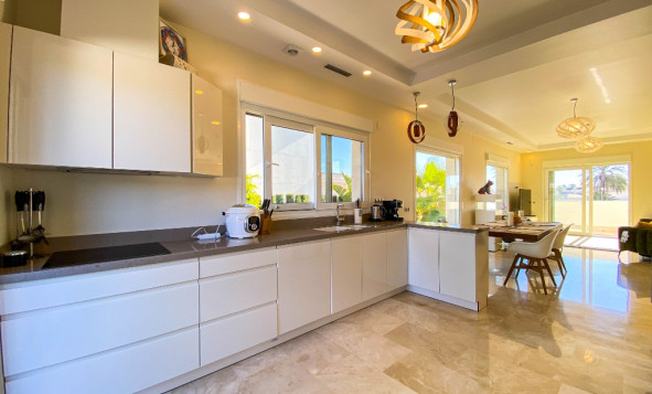 Herverkoop - 3. Halfvrijstaand huis - La Zenia - Costa Blanca Zuid