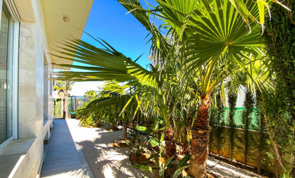 Herverkoop - 3. Halfvrijstaand huis - La Zenia - Costa Blanca Zuid