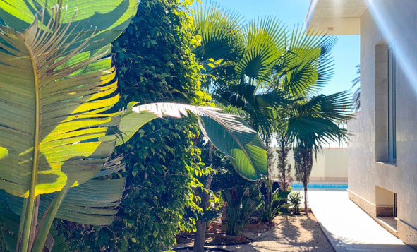 Herverkoop - 3. Halfvrijstaand huis - La Zenia - Costa Blanca Zuid