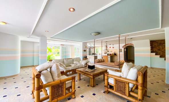 Herverkoop - 3. Halfvrijstaand huis - Villamartin - Costa Blanca Zuid