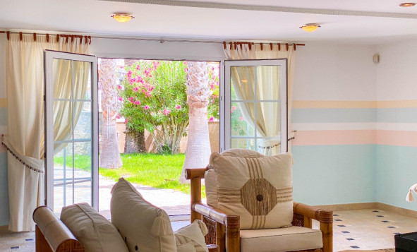 Herverkoop - 3. Halfvrijstaand huis - Villamartin - Costa Blanca Zuid