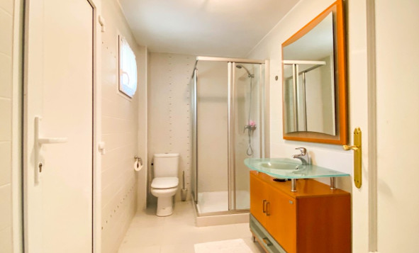 Herverkoop - 3. Halfvrijstaand huis - Villamartin - Costa Blanca Zuid