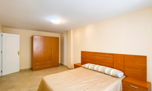 Herverkoop - 3. Halfvrijstaand huis - Villamartin - Costa Blanca Zuid