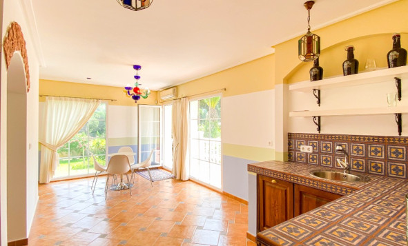 Herverkoop - 3. Halfvrijstaand huis - Villamartin - Costa Blanca Zuid