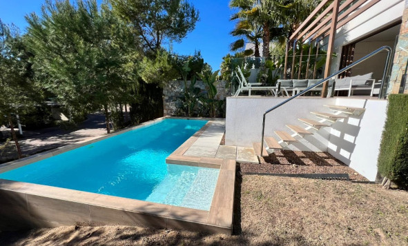 Herverkoop - 3. Halfvrijstaand huis - Las Colinas Golf and Country Club - Costa Blanca Zuid