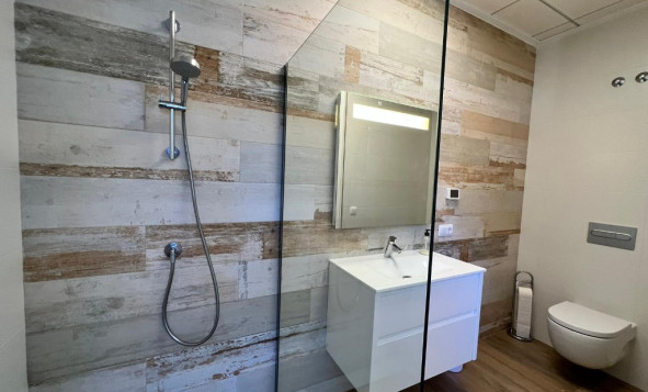 Herverkoop - 3. Halfvrijstaand huis - Las Colinas Golf and Country Club - Costa Blanca Zuid