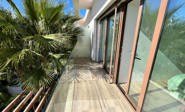 Herverkoop - 3. Halfvrijstaand huis - Las Colinas Golf and Country Club - Costa Blanca Zuid