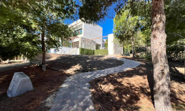 Herverkoop - 3. Halfvrijstaand huis - Las Colinas Golf and Country Club - Costa Blanca Zuid