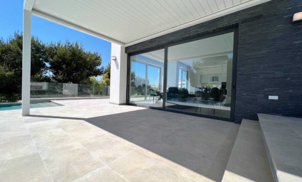 Herverkoop - 3. Halfvrijstaand huis - Las Colinas Golf and Country Club - Costa Blanca Zuid