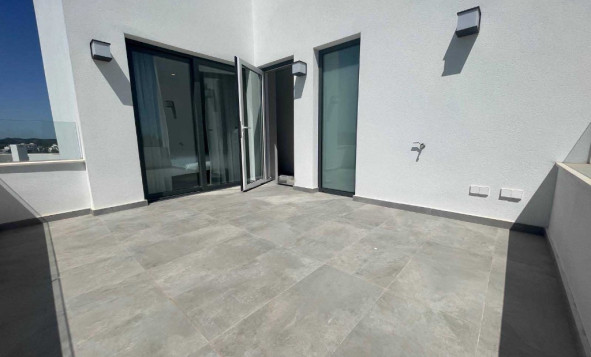 Herverkoop - 3. Halfvrijstaand huis - Las Colinas Golf and Country Club - Costa Blanca Zuid