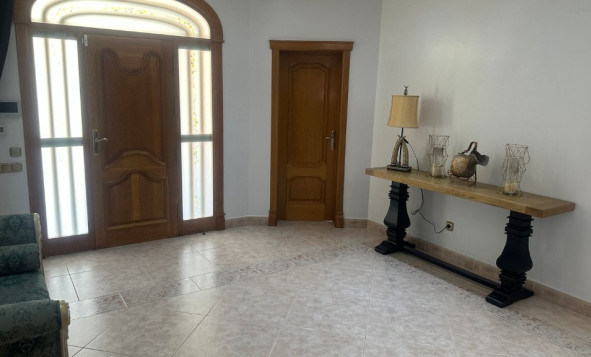 Herverkoop - 3. Halfvrijstaand huis - Orihuela - Costa Blanca Zuid