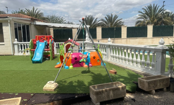 Herverkoop - 3. Halfvrijstaand huis - Orihuela - Costa Blanca Zuid