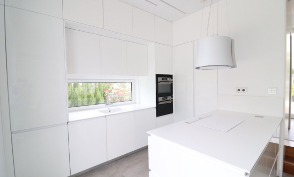 Herverkoop - 3. Halfvrijstaand huis - Las Colinas Golf and Country Club - Costa Blanca Zuid