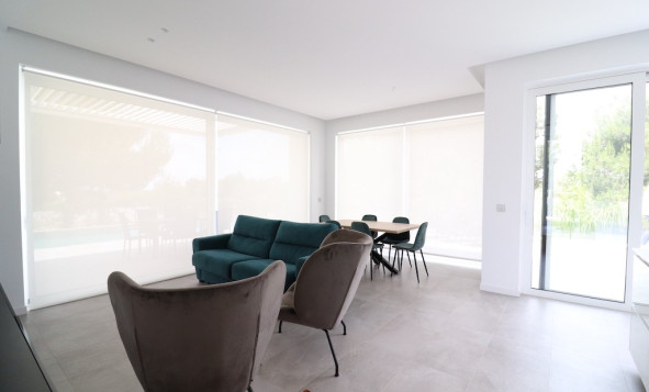 Herverkoop - 3. Halfvrijstaand huis - Las Colinas Golf and Country Club - Costa Blanca Zuid