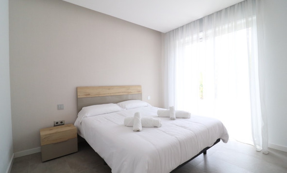 Herverkoop - 3. Halfvrijstaand huis - Las Colinas Golf and Country Club - Costa Blanca Zuid