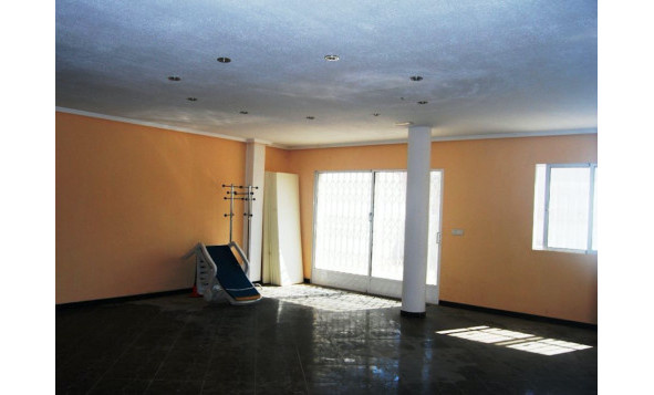 Herverkoop - Commercieel vastgoed - Torrevieja - Costa Blanca Zuid