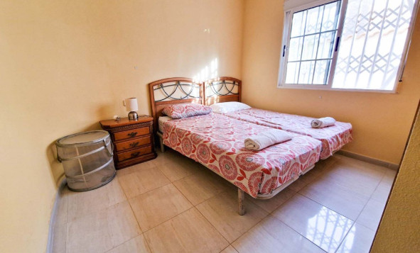 Herverkoop - 3. Halfvrijstaand huis - Playa Flamenca - Costa Blanca Zuid