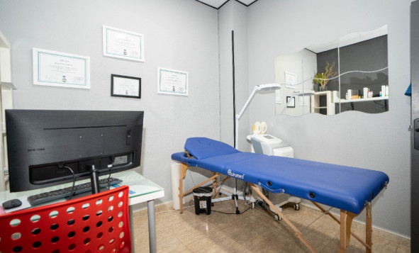 Herverkoop - Commercieel vastgoed - Torrevieja - Costa Blanca Zuid