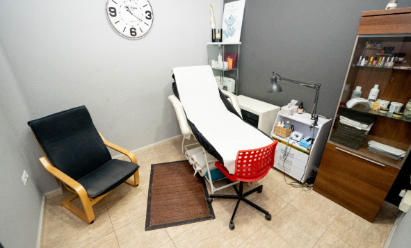 Herverkoop - Commercieel vastgoed - Torrevieja - Costa Blanca Zuid