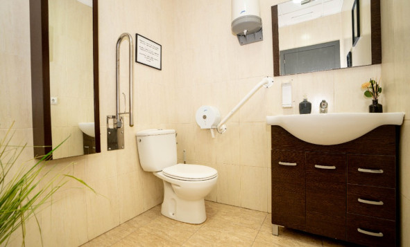 Herverkoop - Commercieel vastgoed - Torrevieja - Costa Blanca Zuid