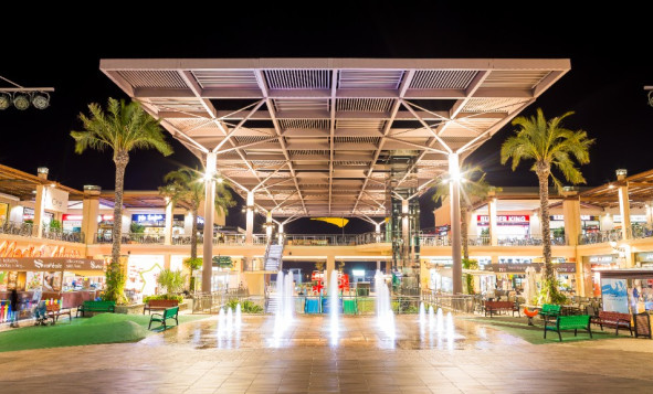 Reventa - Propiedades comerciales - La Zenia - Costa Blanca Sur