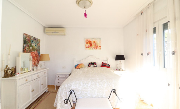 Herverkoop - 3. Halfvrijstaand huis - La Zenia - Costa Blanca Zuid