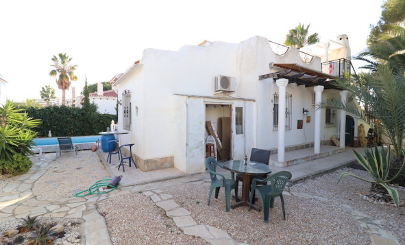 Herverkoop - 3. Halfvrijstaand huis - La Zenia - Costa Blanca Zuid