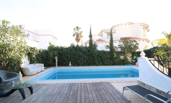 Herverkoop - 3. Halfvrijstaand huis - La Zenia - Costa Blanca Zuid